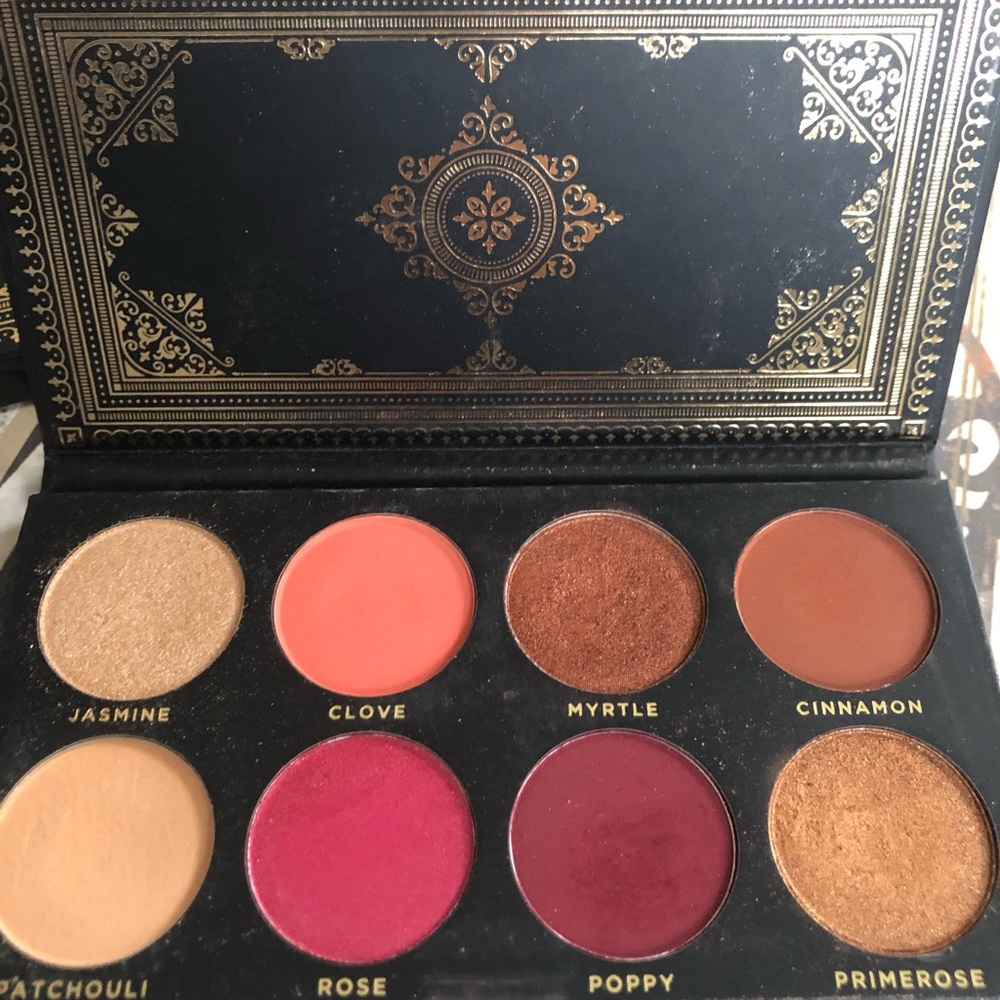 Ace Beaute eyeshadow